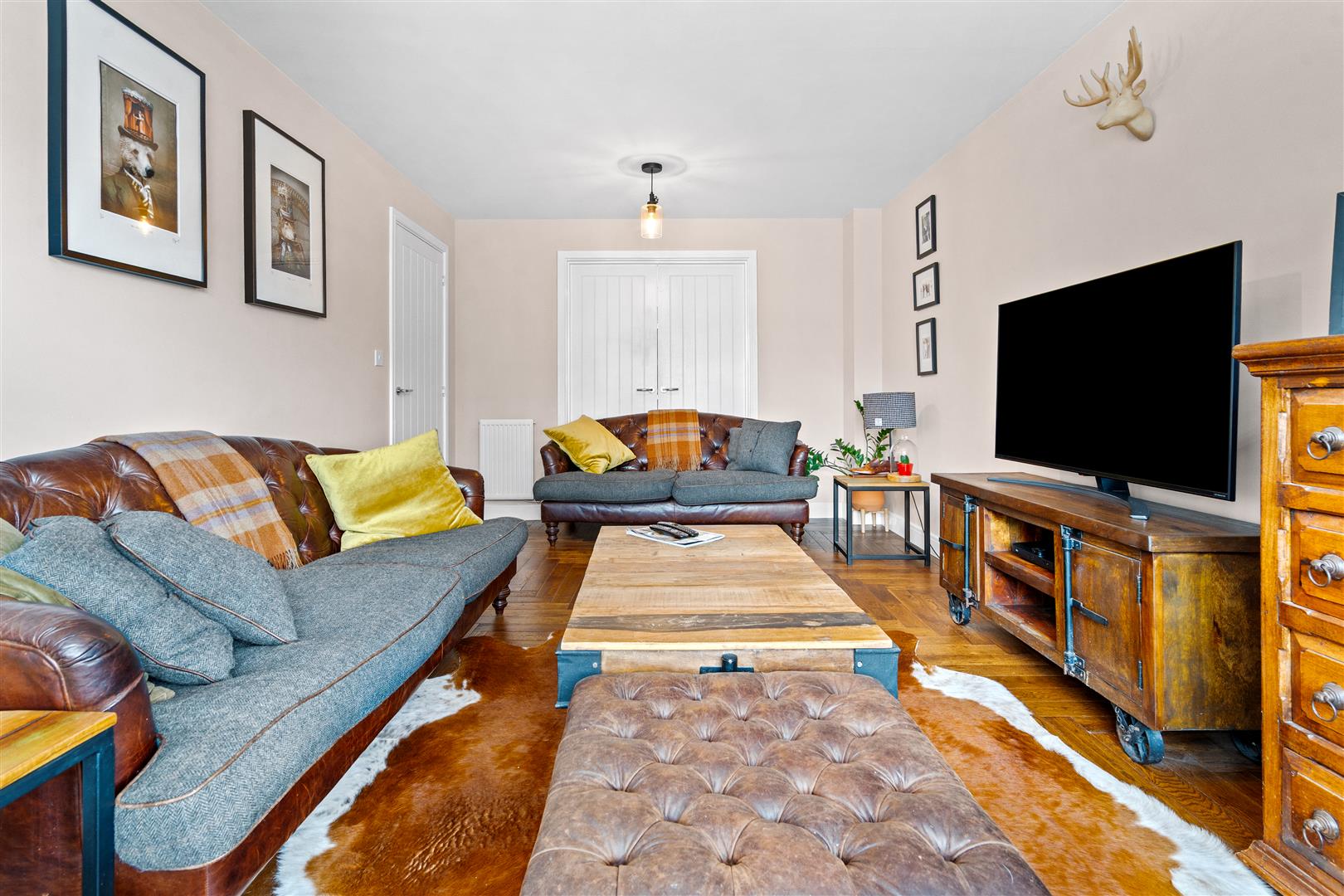 Front Lounge